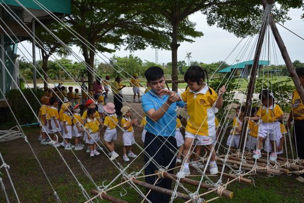 โรงเรียนปรีชานุศาสน์